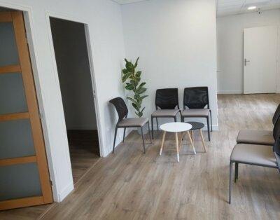 Location bureaux, cabinet 11m² paramédical ou bien-être neuf à Balma