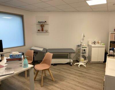 Location d’un espace de 25 m2 à temps complet dans un cabinet situé à SAINT-AMAND-LES-EAUX.